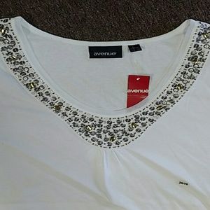Women's Top